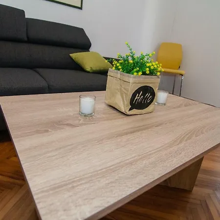 New Renovated 15 Min From On Foot * Pula